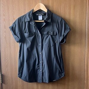 Coalatree Switchback button up shirt women’s medium